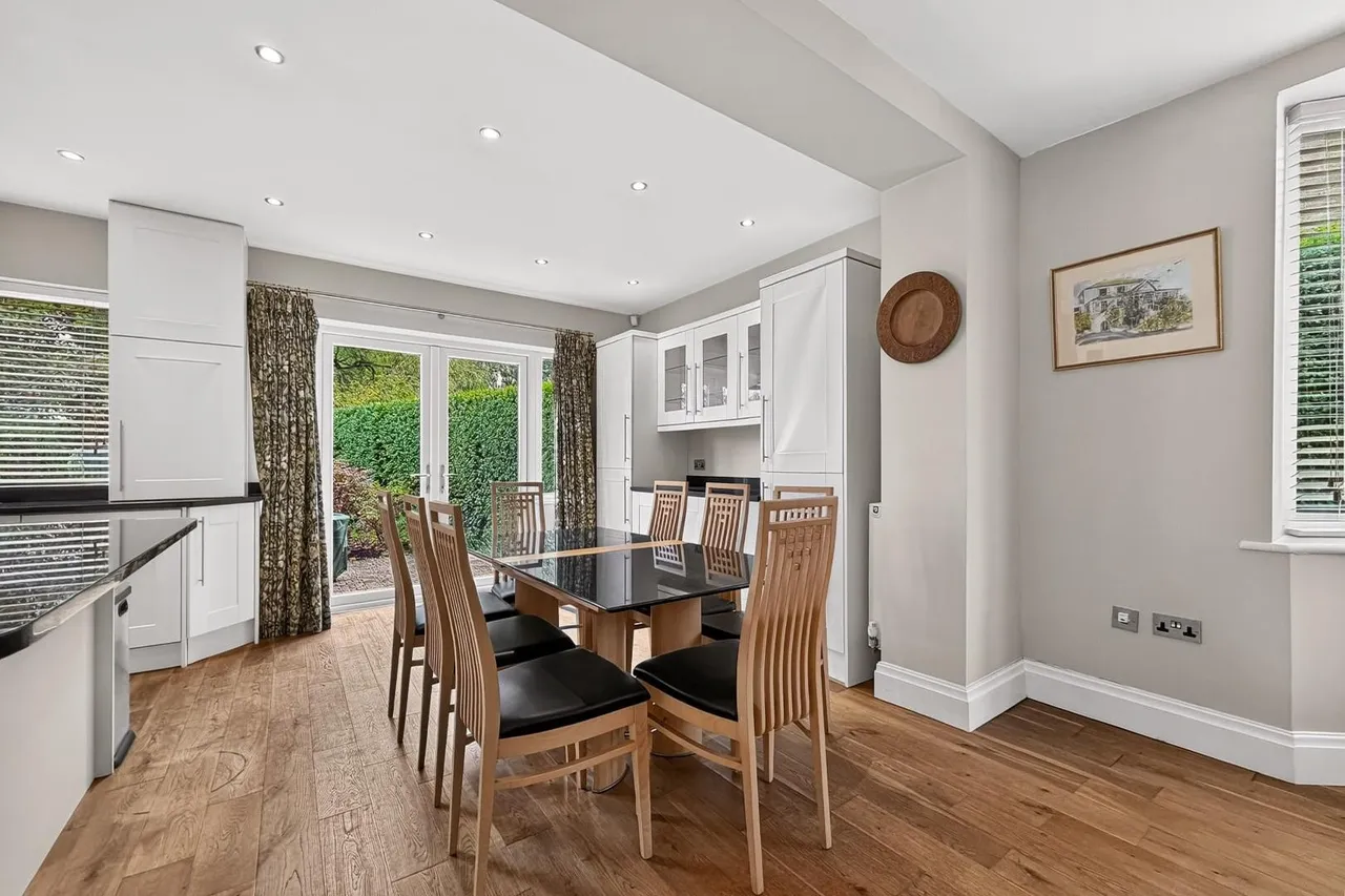 Priory Road, Bowdon, Cheshire WA14 3BS, photo 7