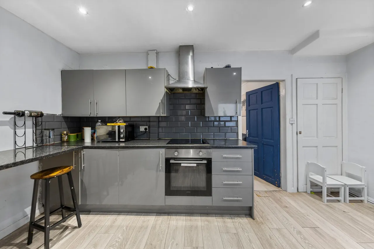 Moseley Avenue, Warrington, Warrington, WA4 1NX, photo 5