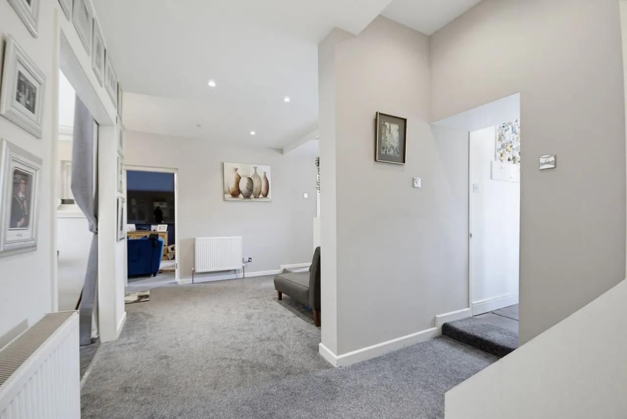 Manchester Road, Linthwaite, HD7, photo 16