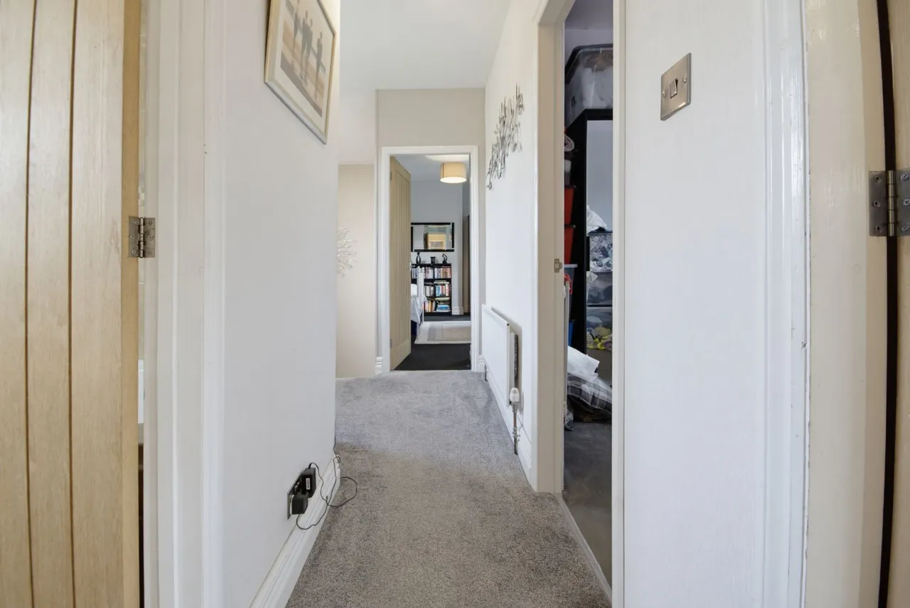 Manchester Road, Linthwaite, HD7, photo 23