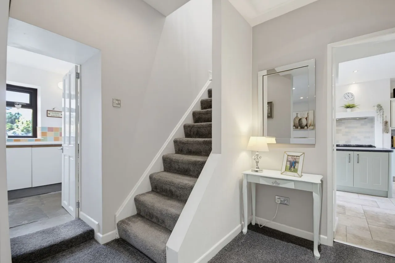 Manchester Road, Linthwaite, HD7, photo 17