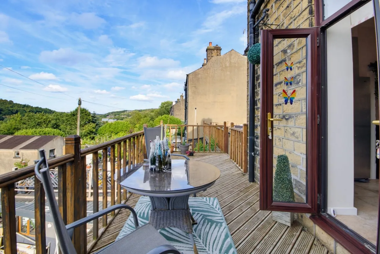 Manchester Road, Linthwaite, HD7, photo 39