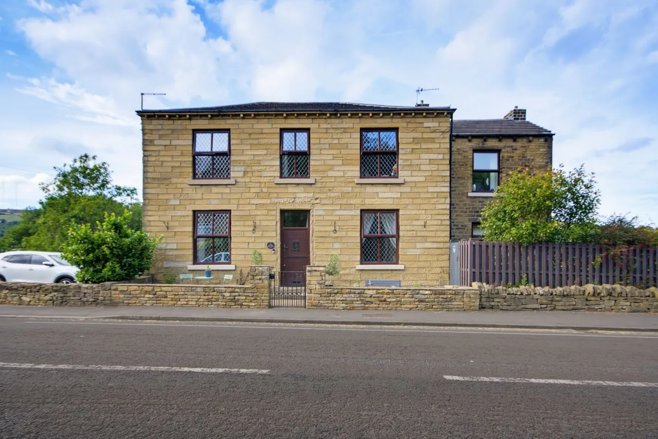Manchester Road, Linthwaite, HD7, photo 44