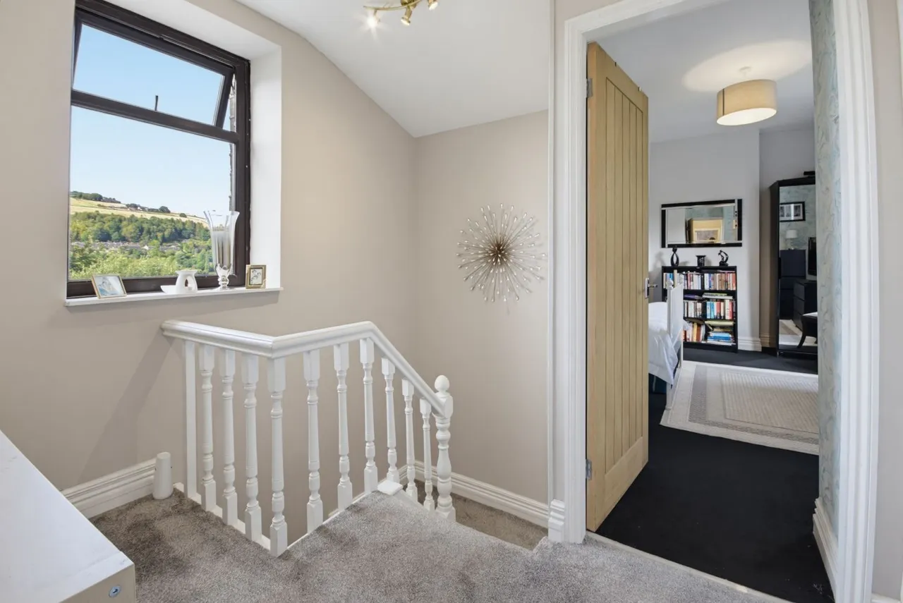 Manchester Road, Linthwaite, HD7, photo 27