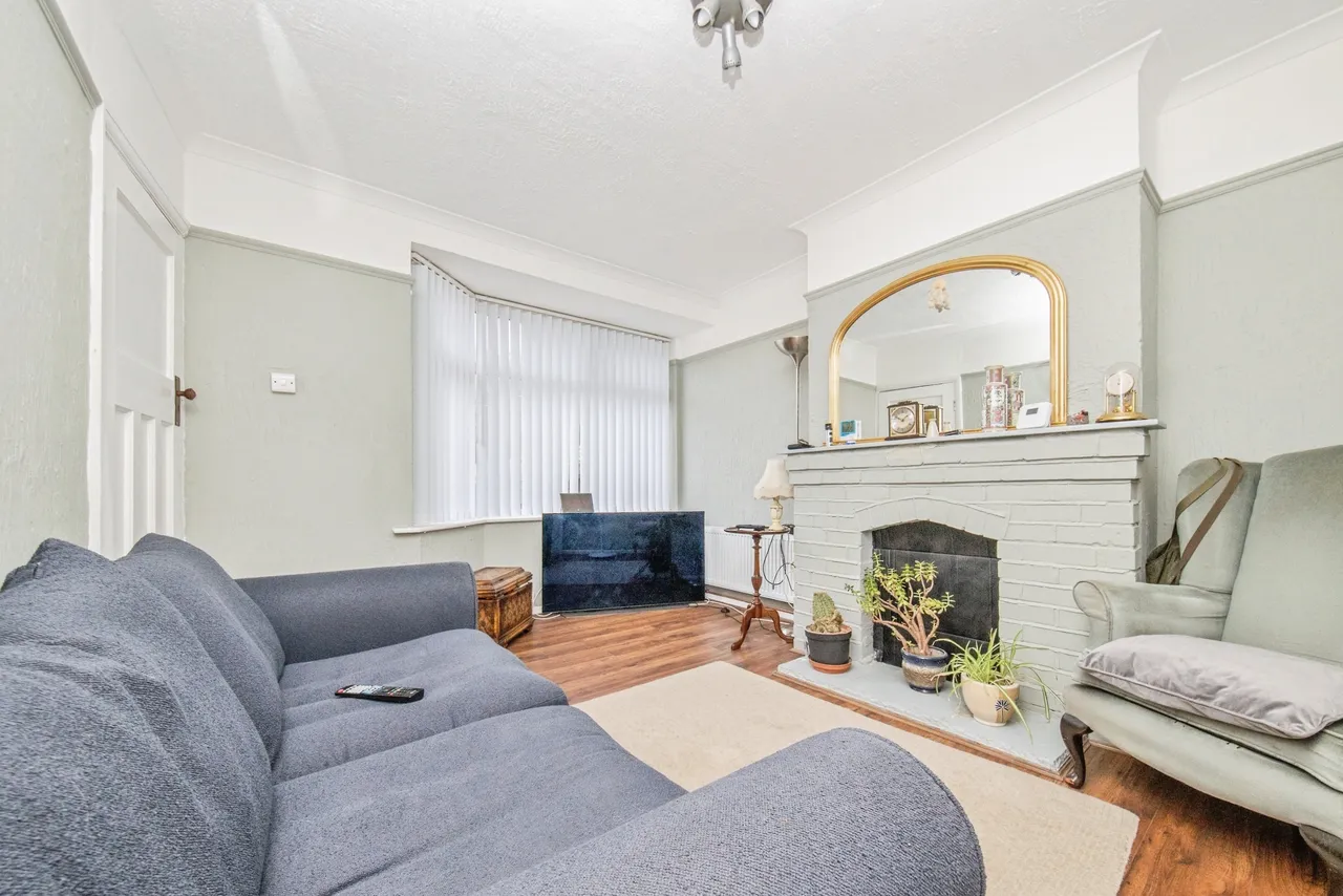 St. Johns Road, Clacton-On-Sea, CO15, photo 4