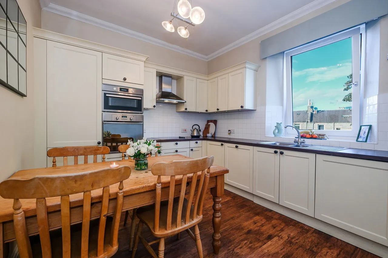 Hollybank Place, Aberdeen, photo 11