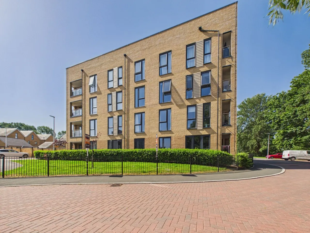 2 bed flat for sale, Locking Parklands, Weston-Super-Mare, BS24