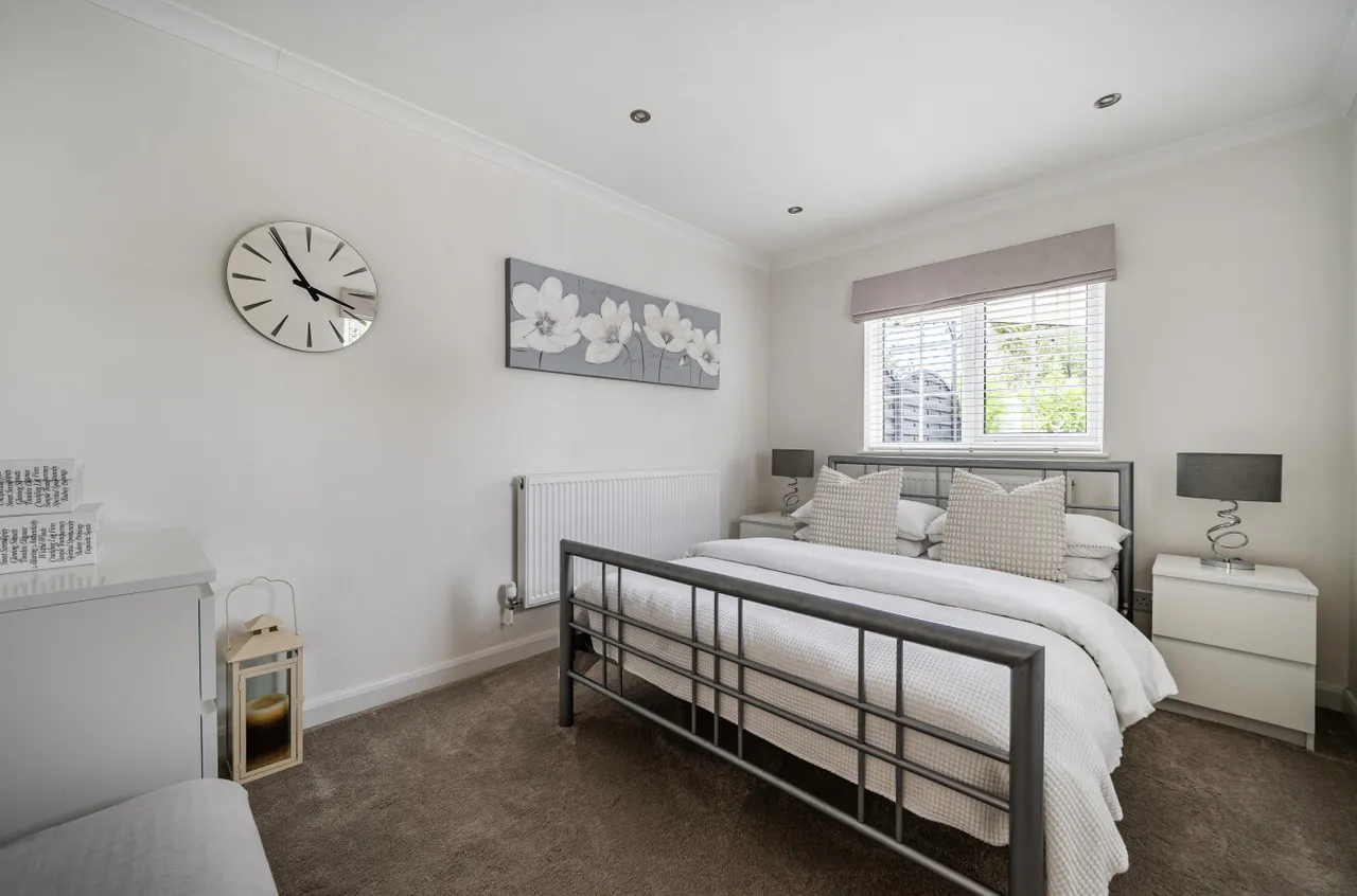 Sandhills, Knowl Hill, RG10, photo 19