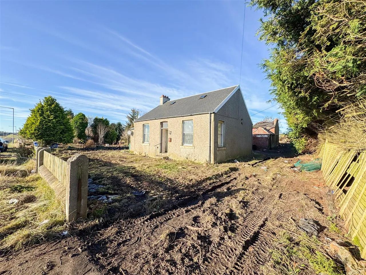 3 bed house for sale — Carnwath Road, Carstairs Junction, Lanark, ML11 8RW