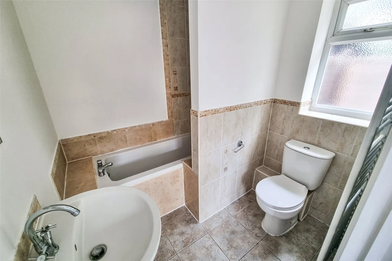 Mytchett Road, Mytchett, Camberley, Surrey, GU16 6AH, photo 11
