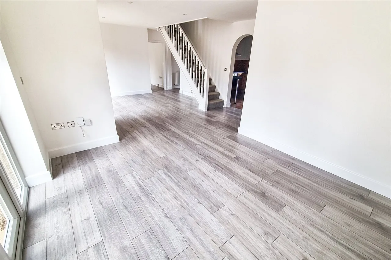 Mytchett Road, Mytchett, Camberley, Surrey, GU16 6AH, photo 7