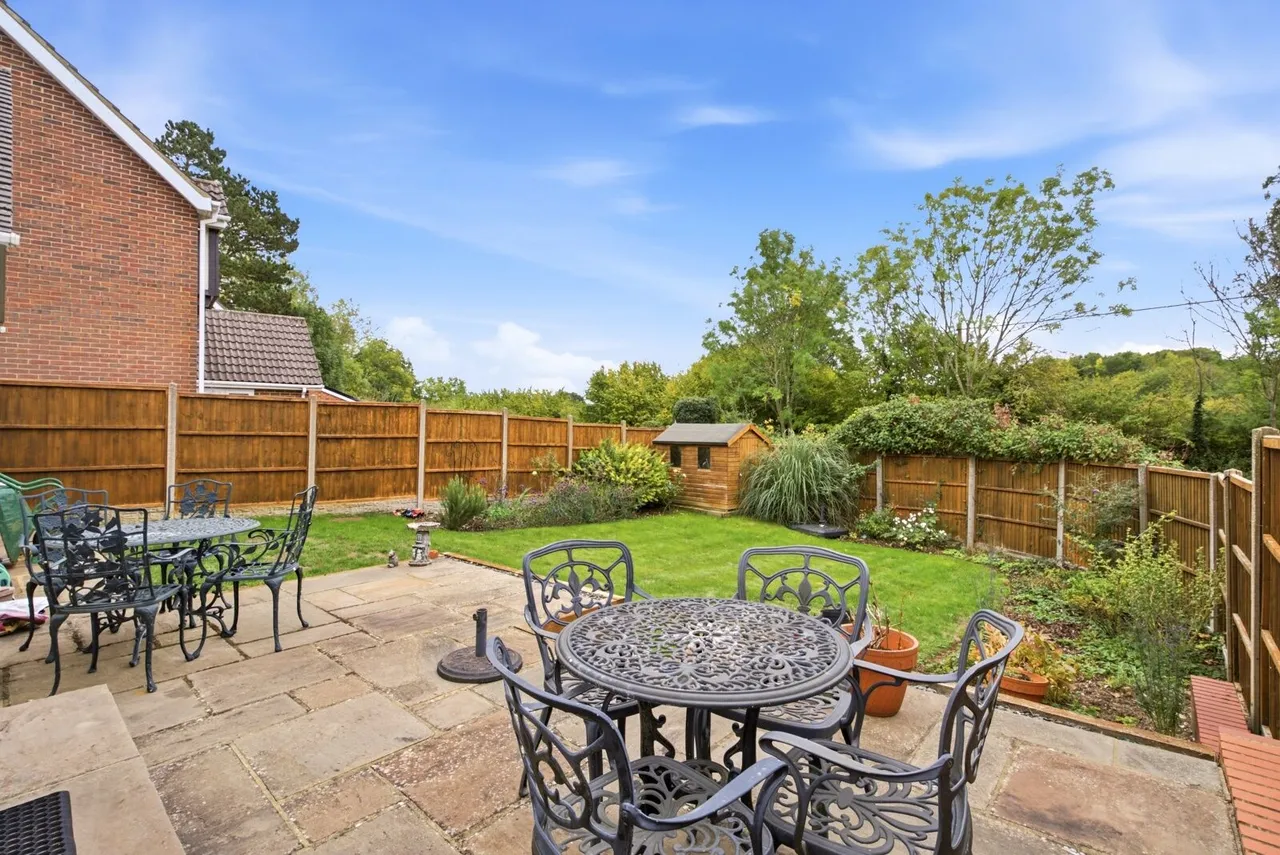 Mardle Close, Caddington, LU1, photo 3