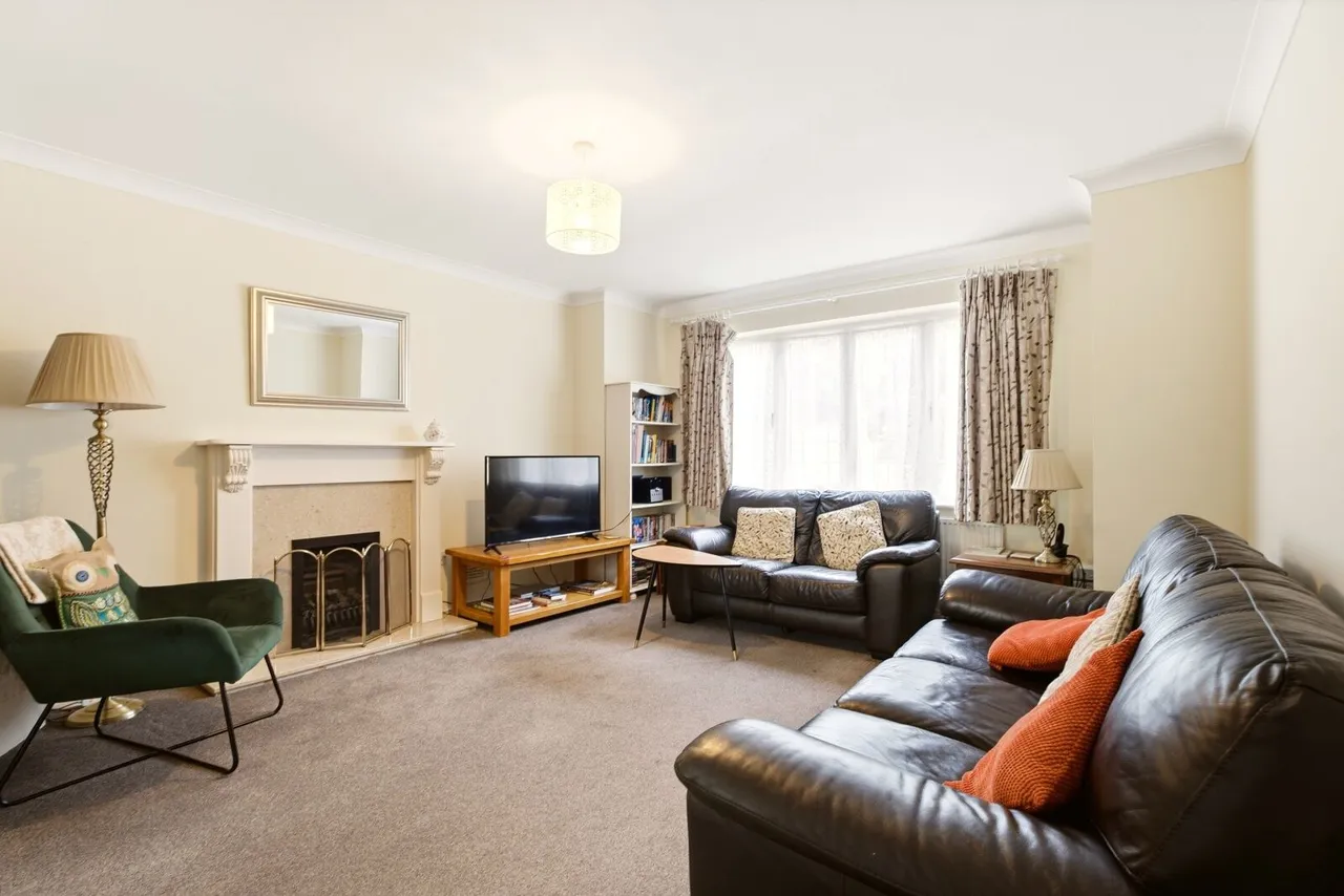 Mardle Close, Caddington, LU1, photo 6