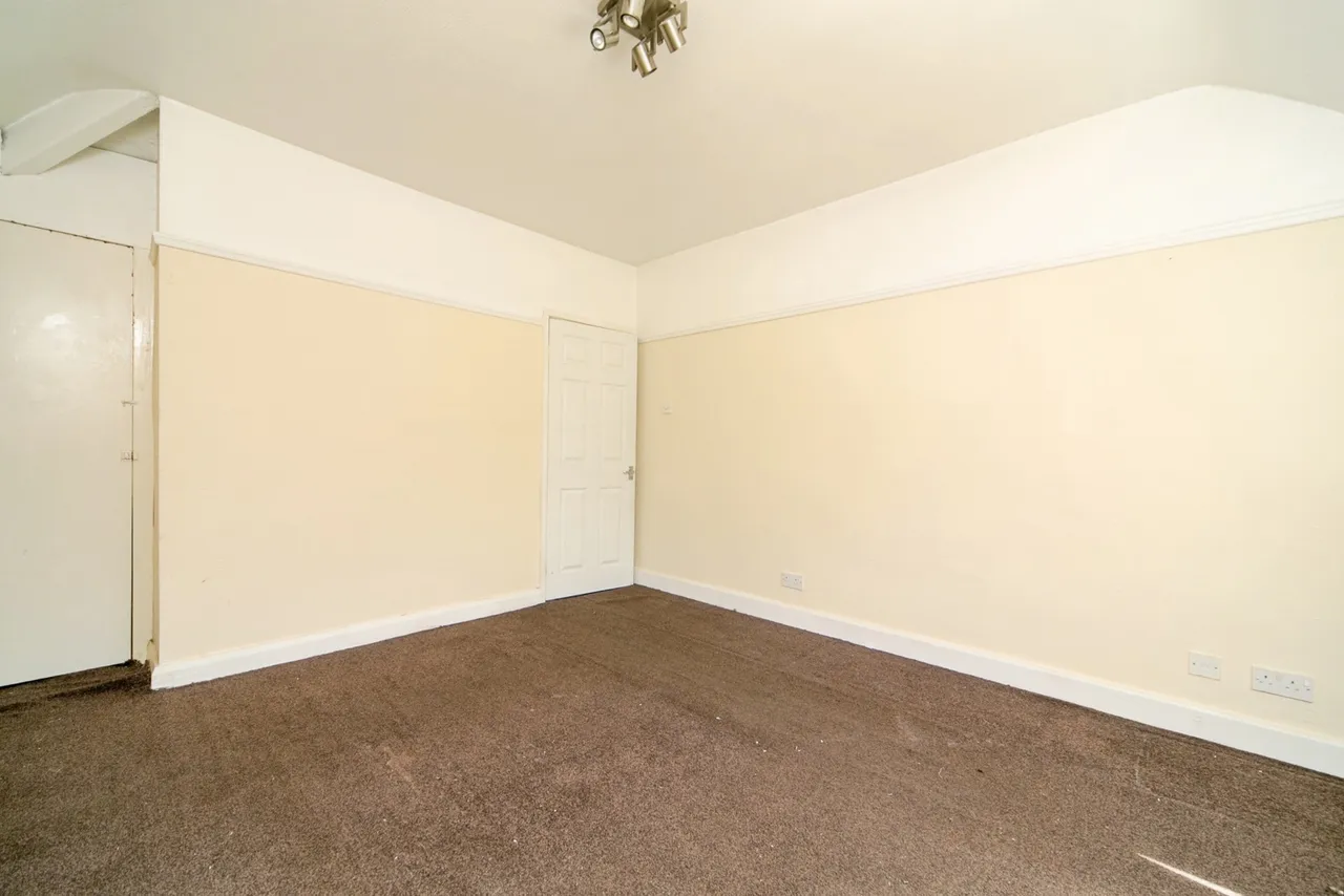 Dale Avenue, Bromborough, CH62, photo 9