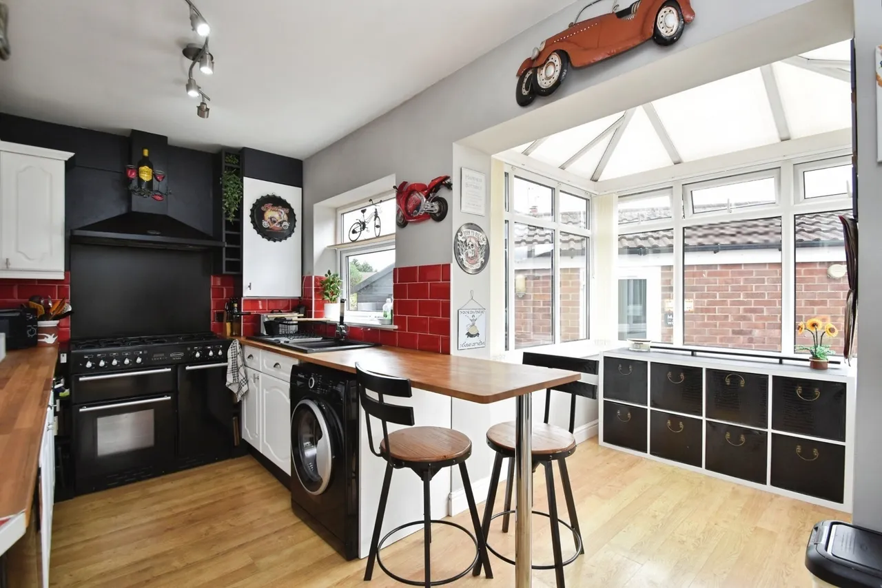 Byland Road, Harrogate, North Yorkshire, HG1, photo 2