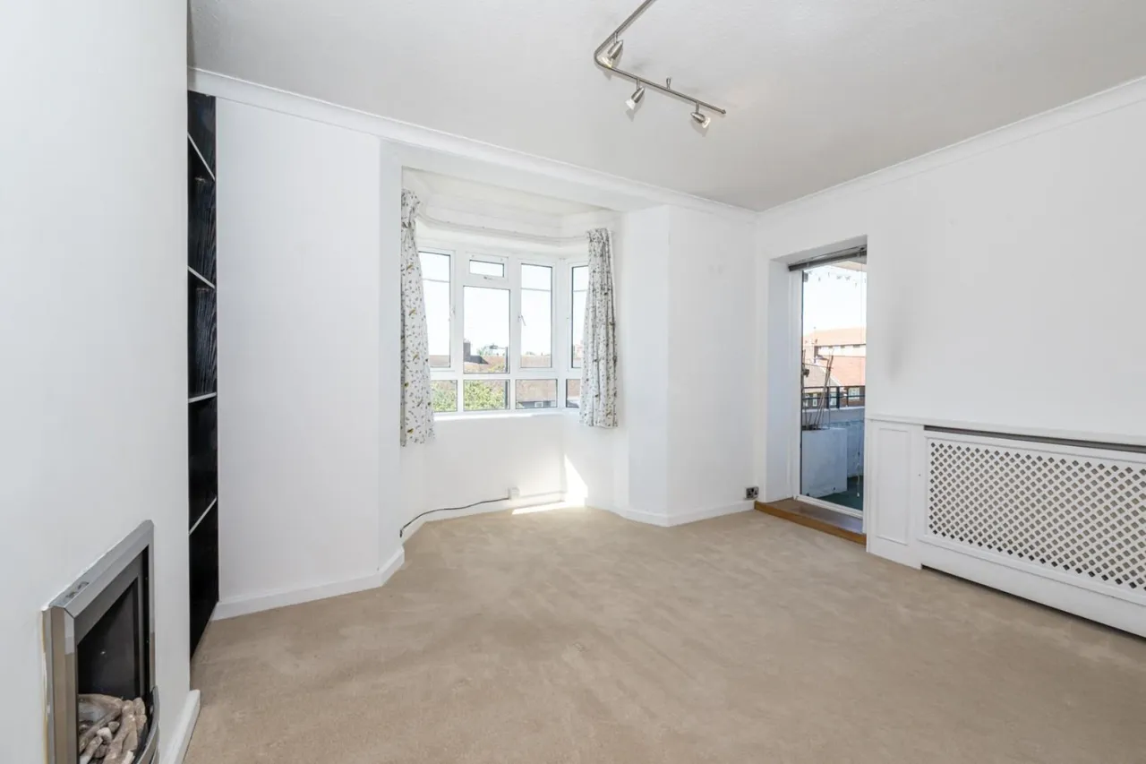 Auckland House, White City Estate, London, photo 10