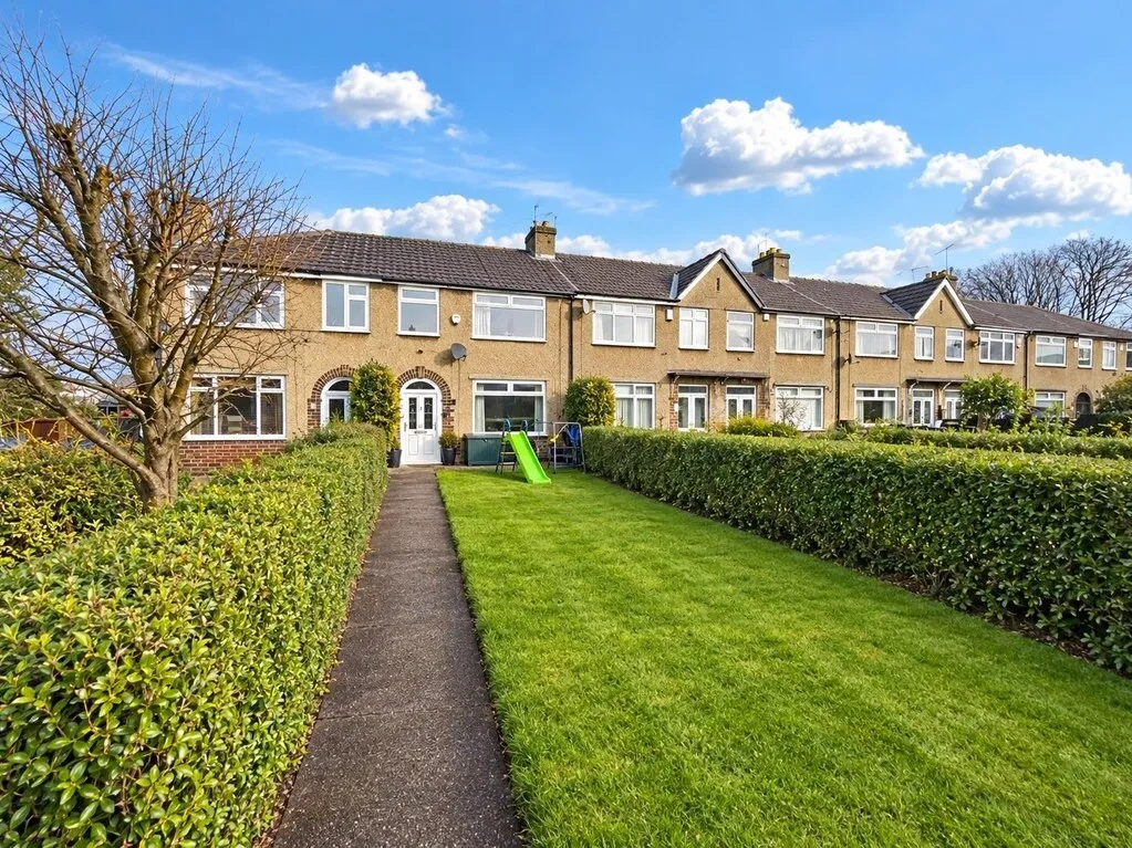 3 bed house to rent, Mill Lane, Birkenshaw, BD11
