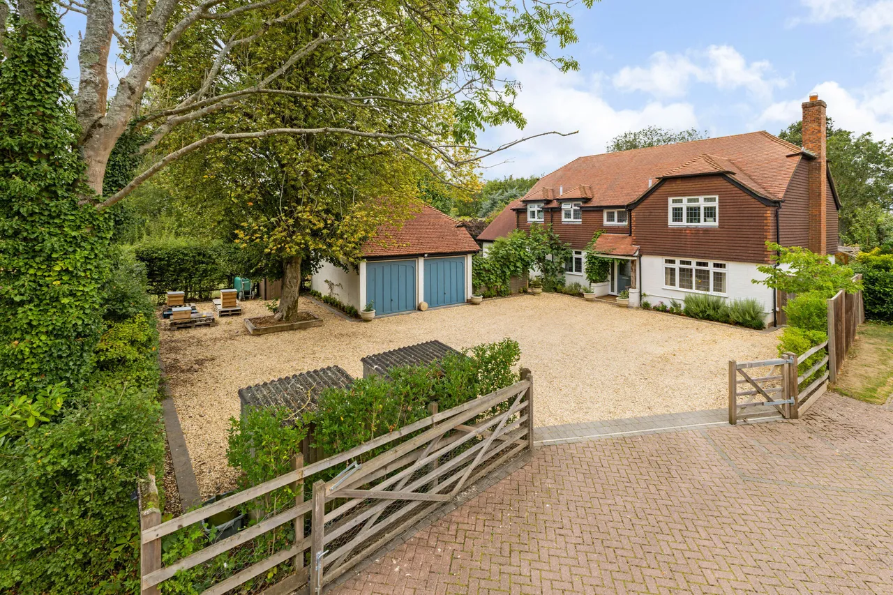 4 bed house for sale — Lees Hill, South Warnborough, RG29