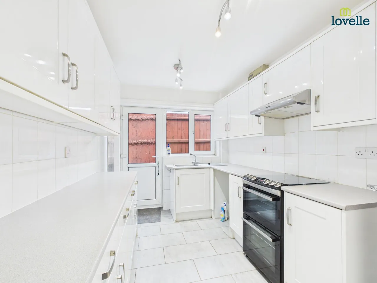 Pegasus Spring Bank, Binbrook, LN8, photo 8