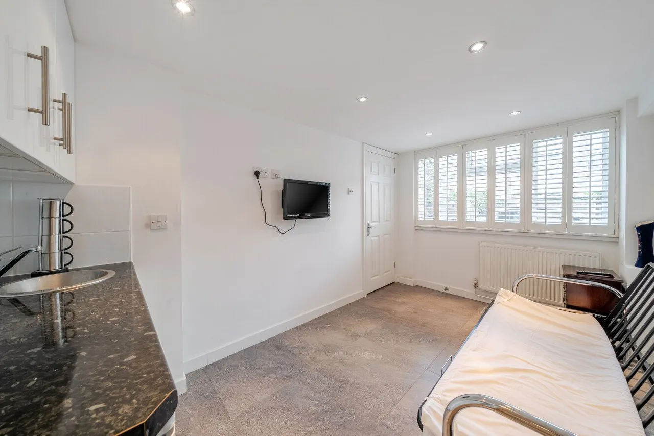 4 bed house for sale, Coburg Crescent, Tulse Hill, SW2