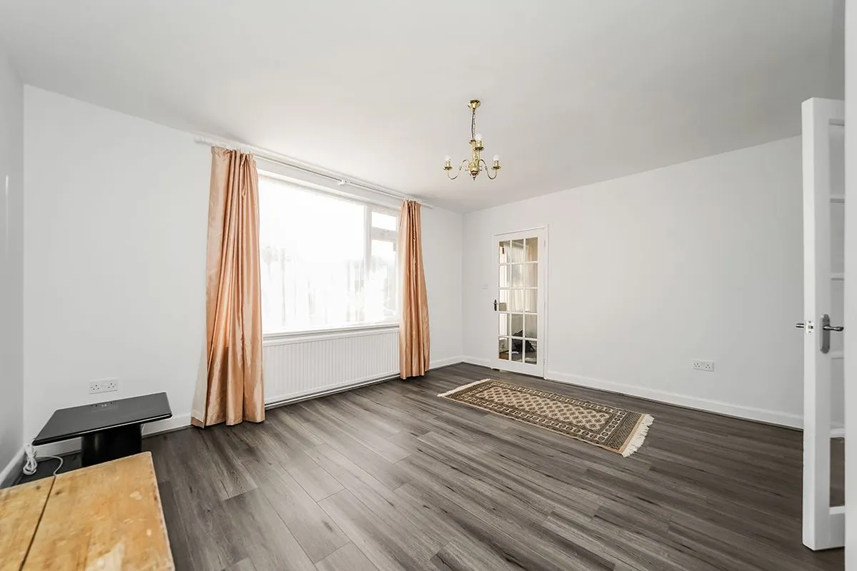 Tine Road, Chigwell, IG7, photo 5