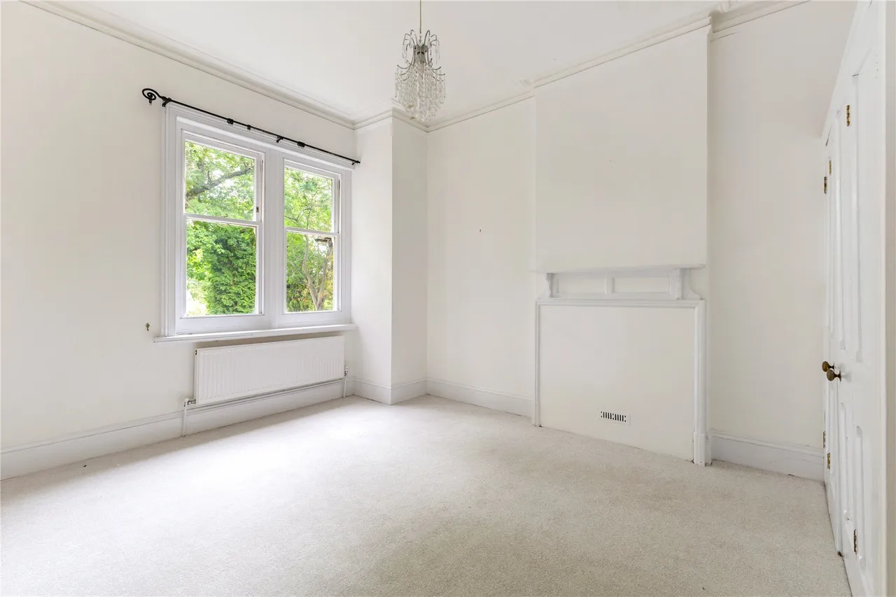 Mostyn Court, Egerton Road, Weybridge, KT13, photo 8