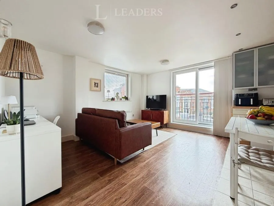 Anson Court, Gunwharf Quays, PO1, photo 9