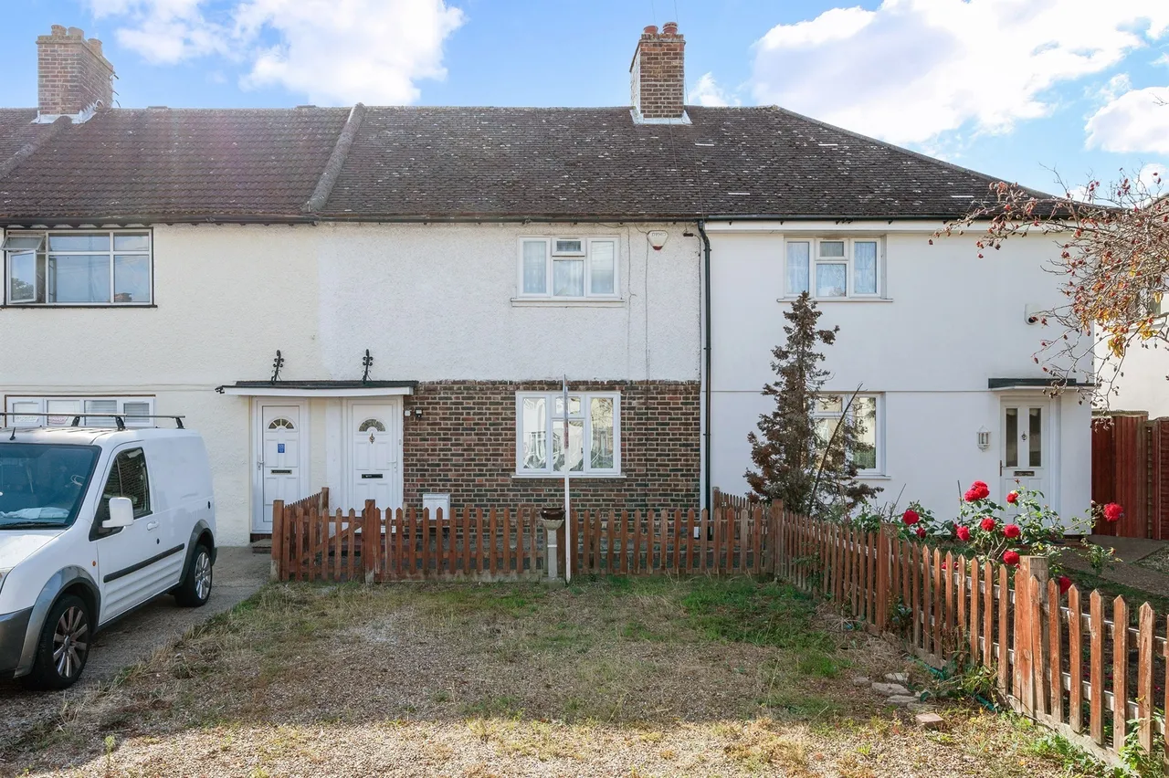 3 bed house for sale — Midleton Road, New Malden