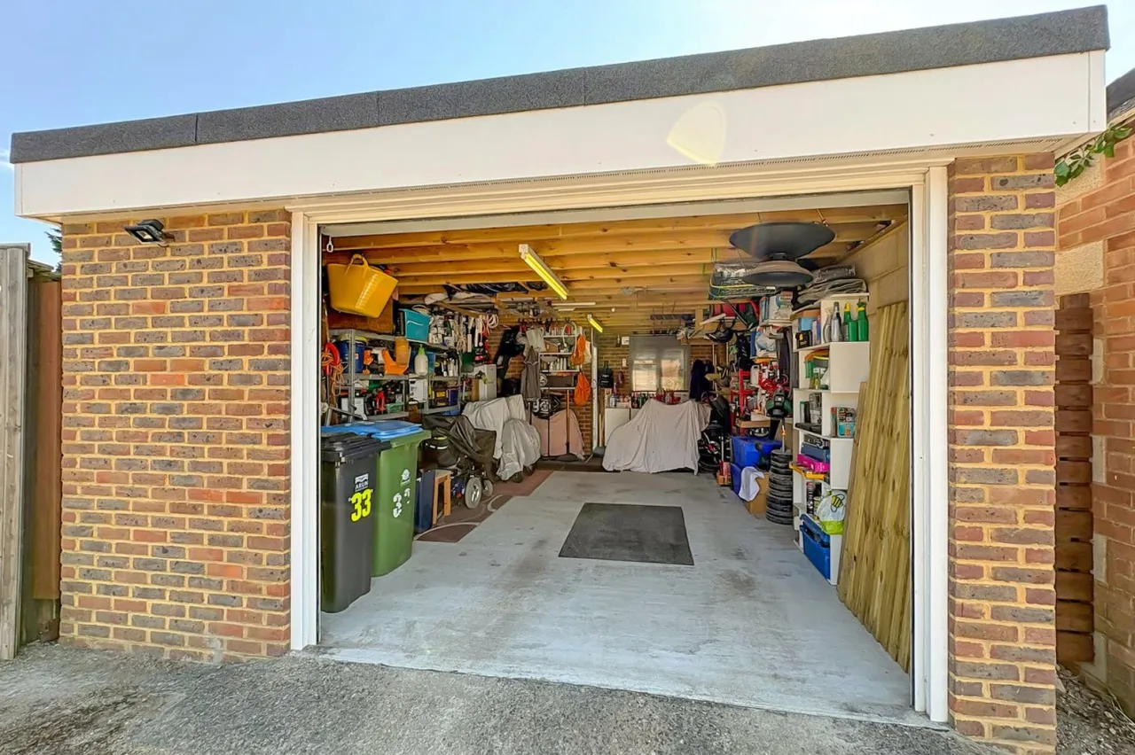 East Preston, Littlehampton, BN16, photo 17