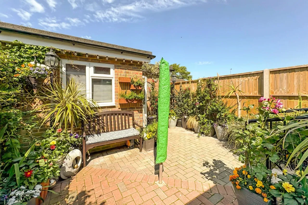 East Preston, Littlehampton, BN16, photo 13