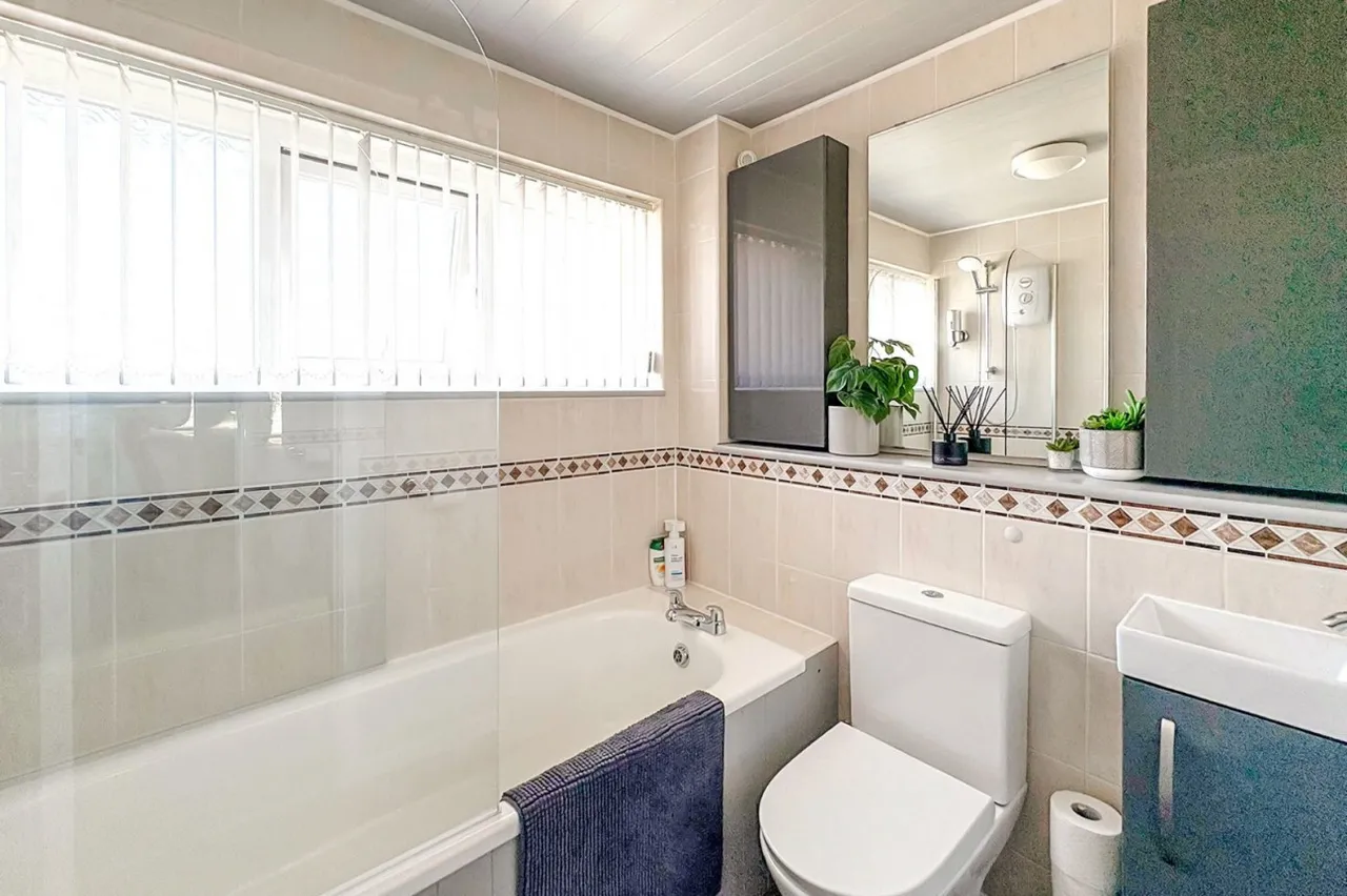 East Preston, Littlehampton, BN16, photo 9