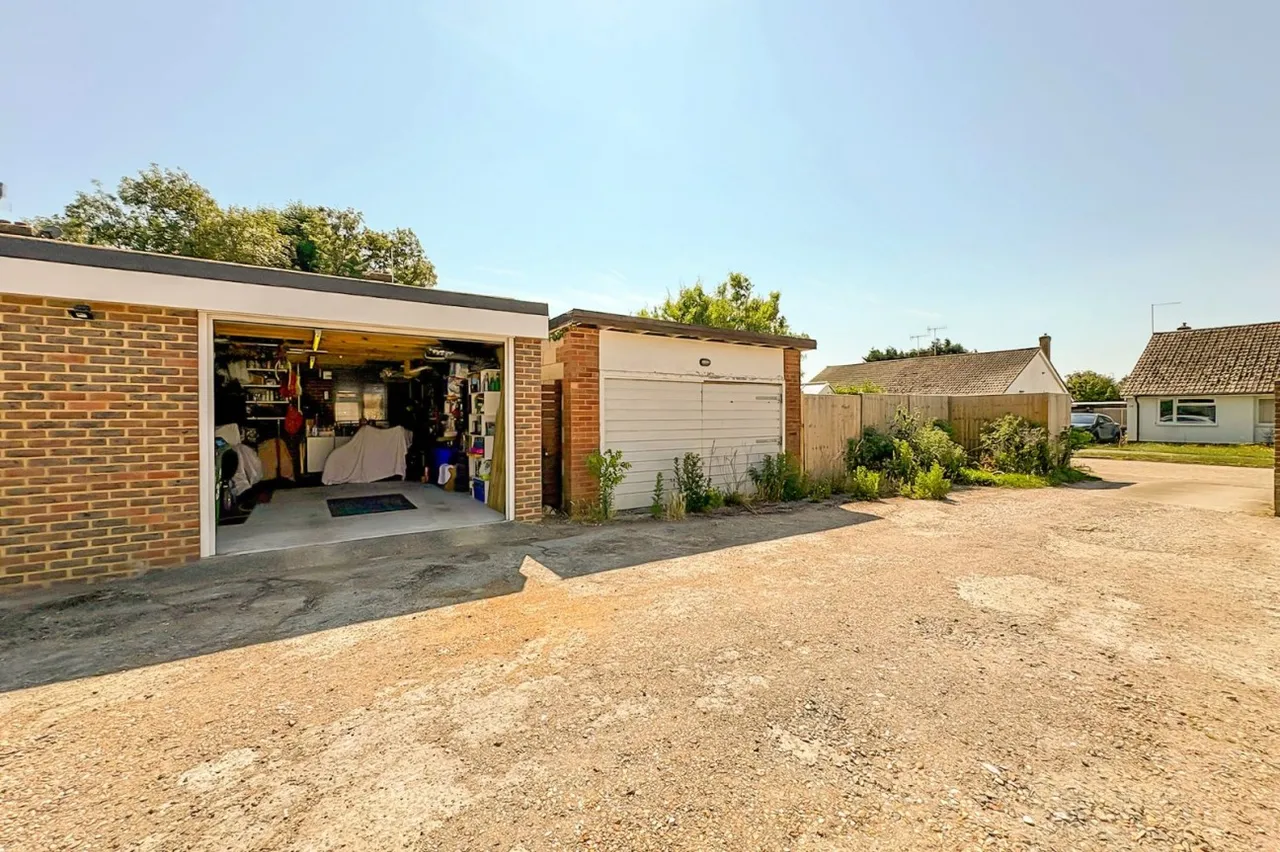 East Preston, Littlehampton, BN16, photo 12