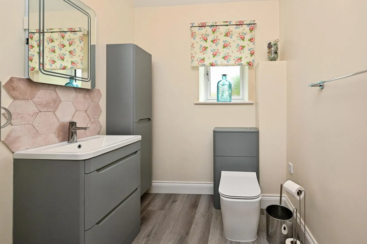 Hall Farm Road, Gayton, PE32, photo 14