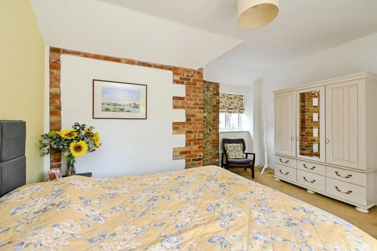 Hall Farm Road, Gayton, PE32, photo 12
