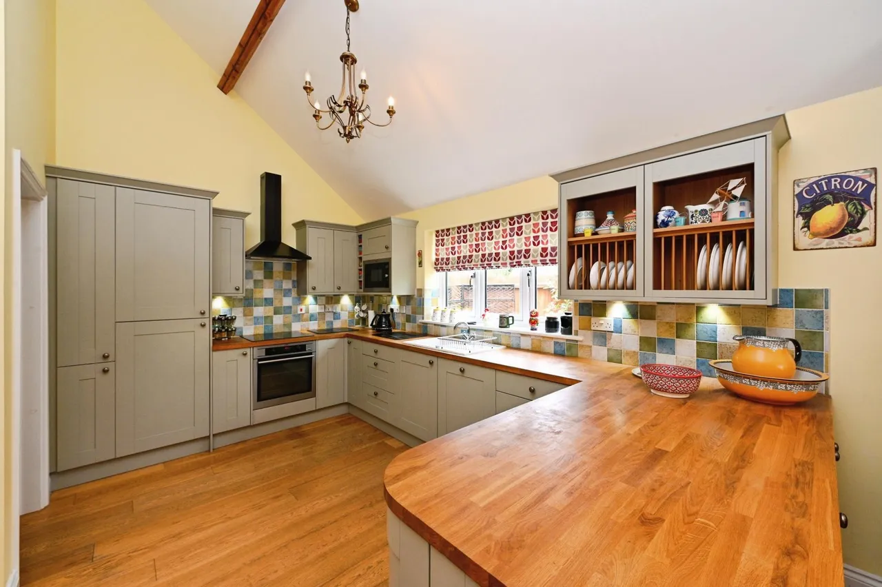 Hall Farm Road, Gayton, PE32, photo 6