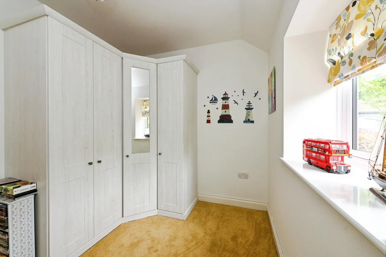 Hall Farm Road, Gayton, PE32, photo 13