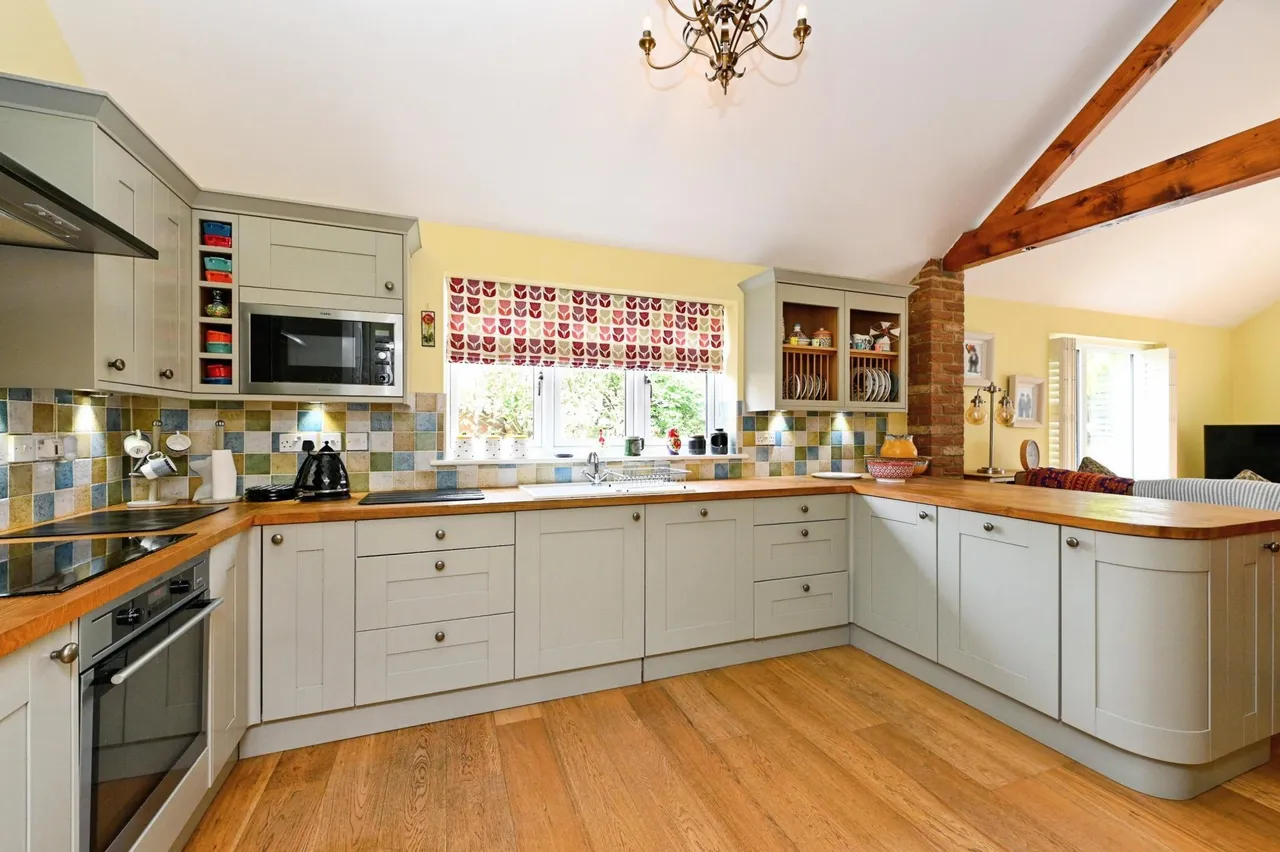 Hall Farm Road, Gayton, PE32, photo 7