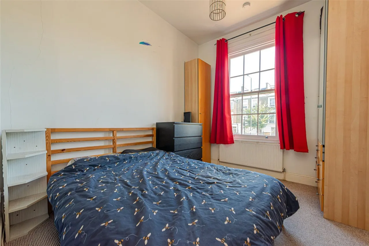 Tollington Road, London, photo 6
