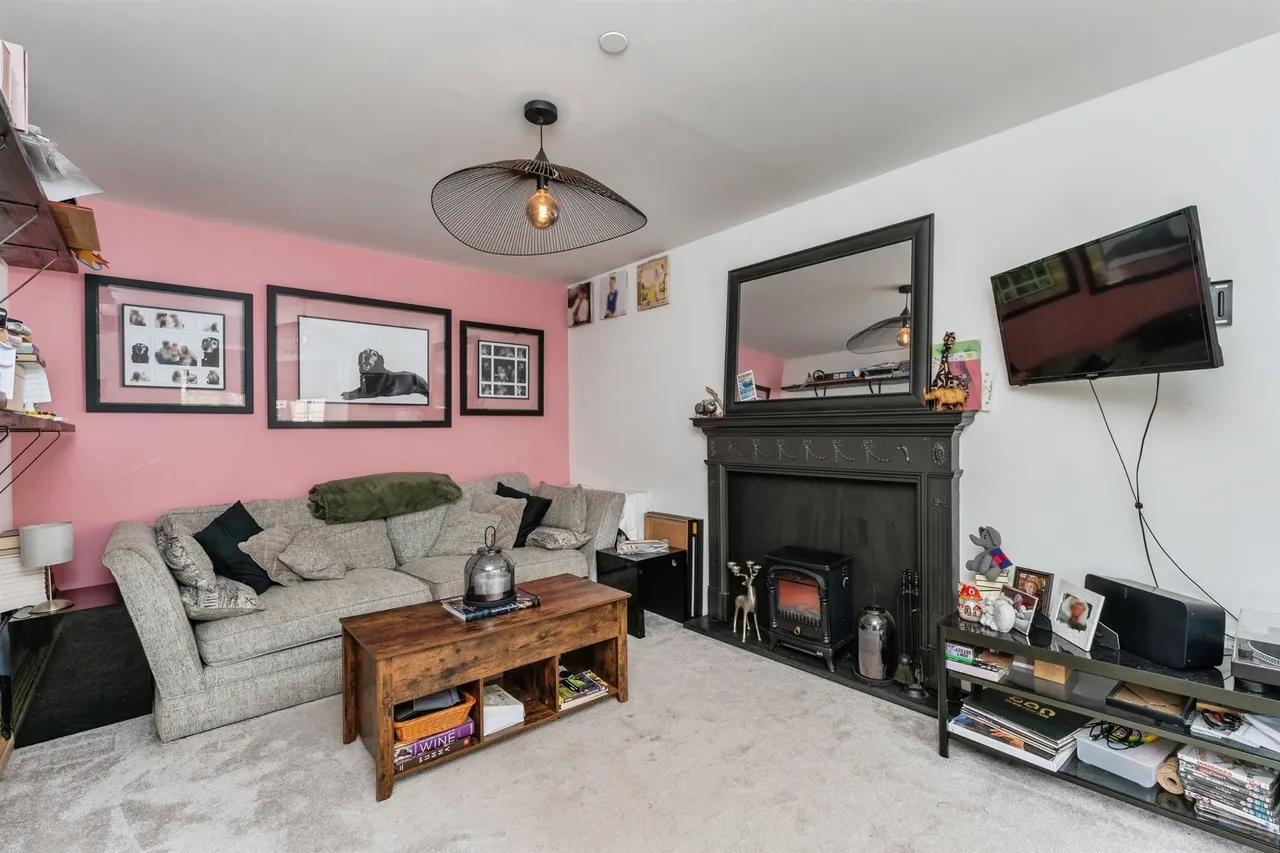 Oxford Court, Sealand, CH5, photo 8