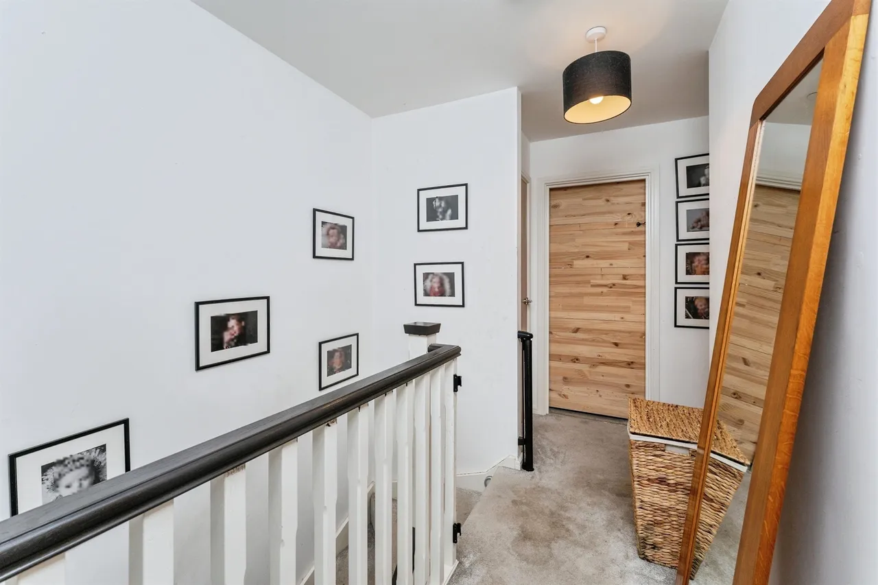 Oxford Court, Sealand, CH5, photo 16