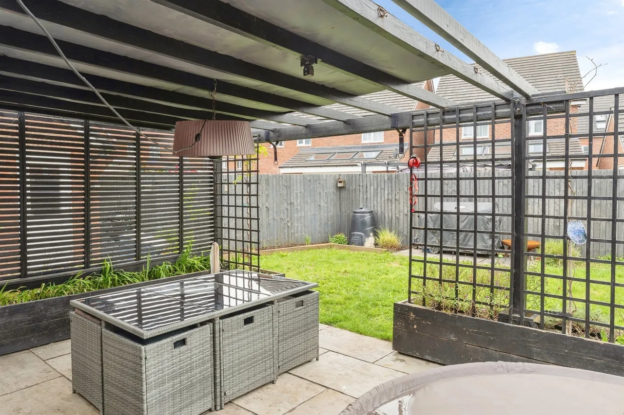 Oxford Court, Sealand, CH5, photo 20