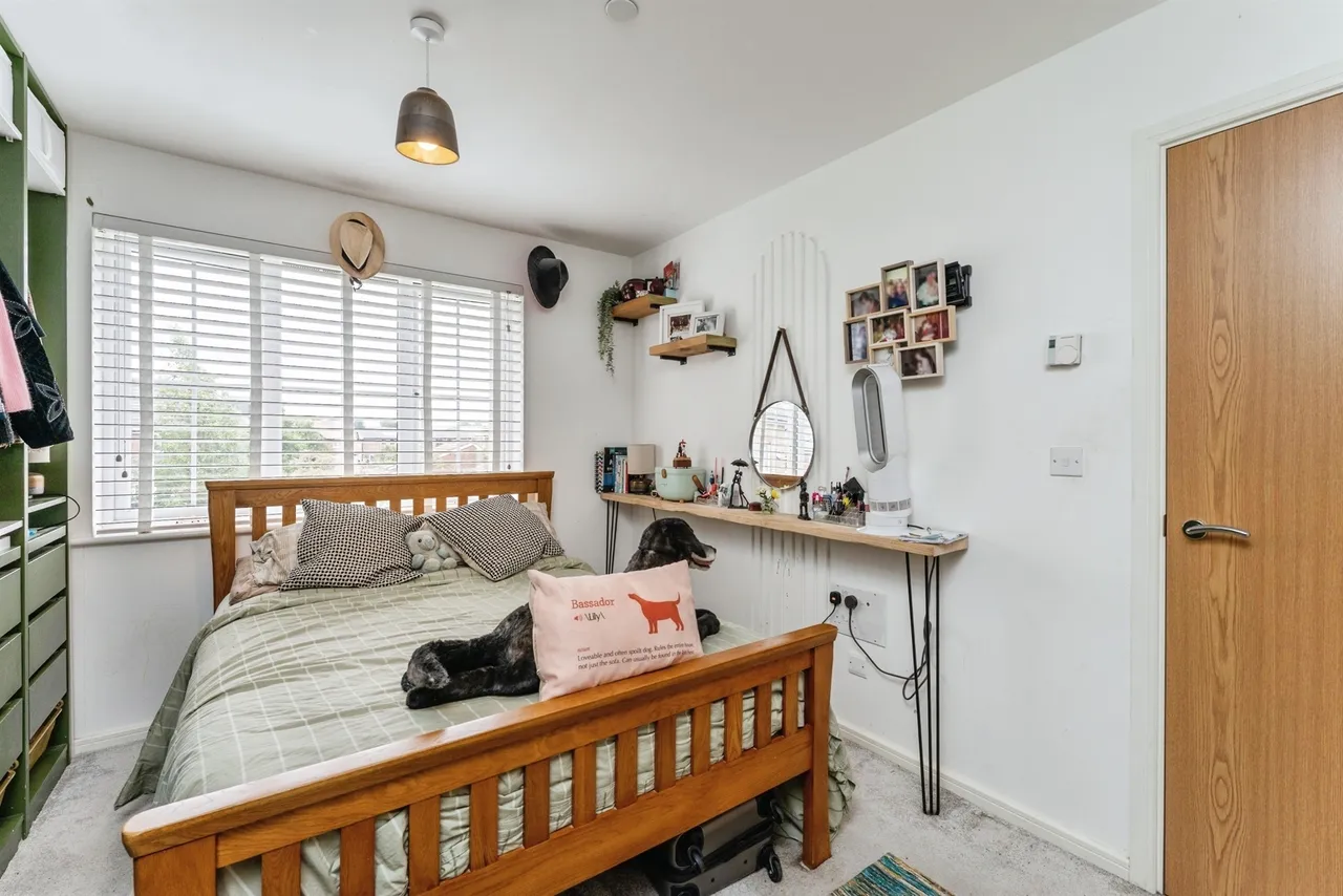 Oxford Court, Sealand, CH5, photo 11