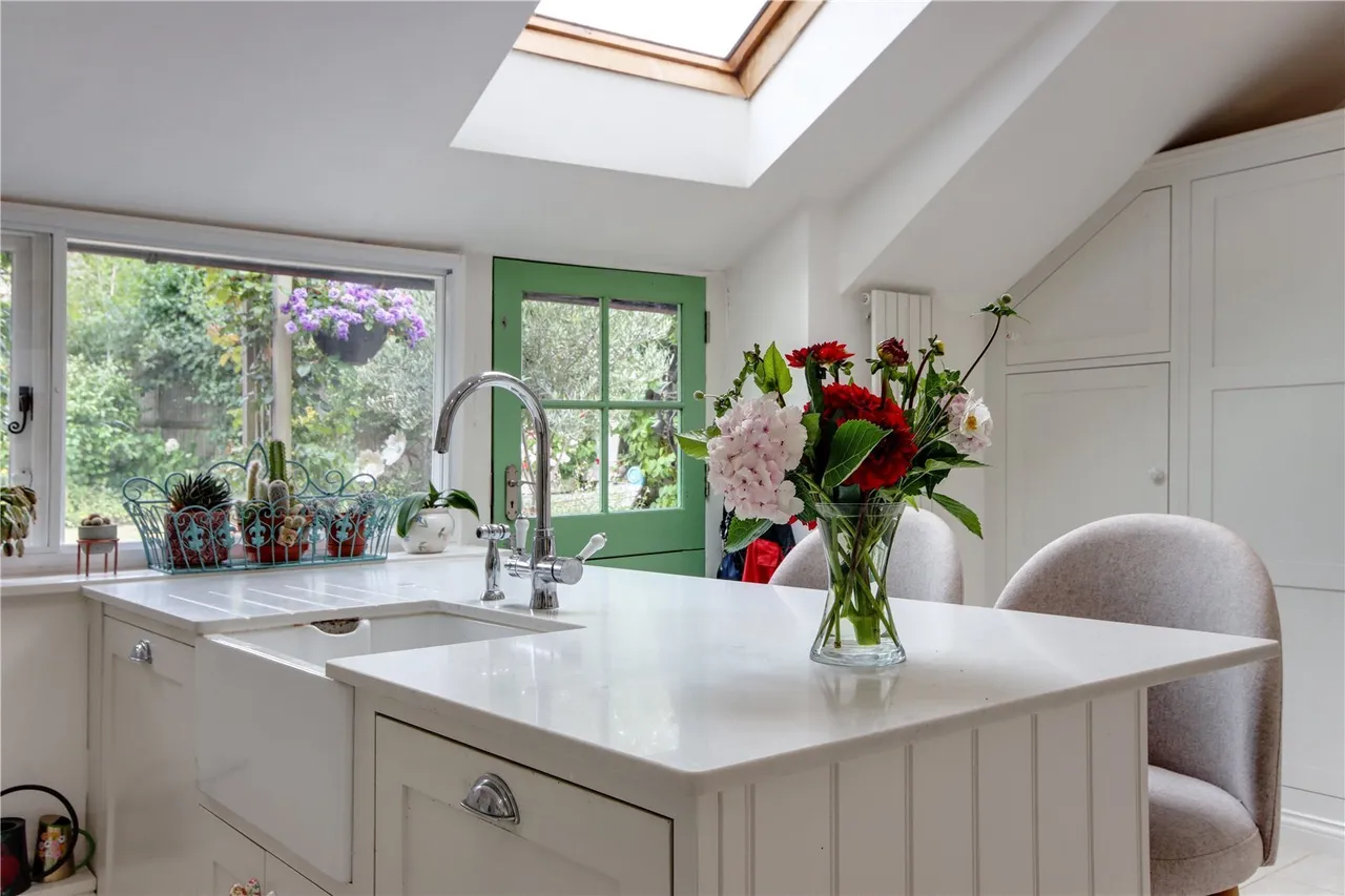 The Street, Sissinghurst, TN17, photo 9