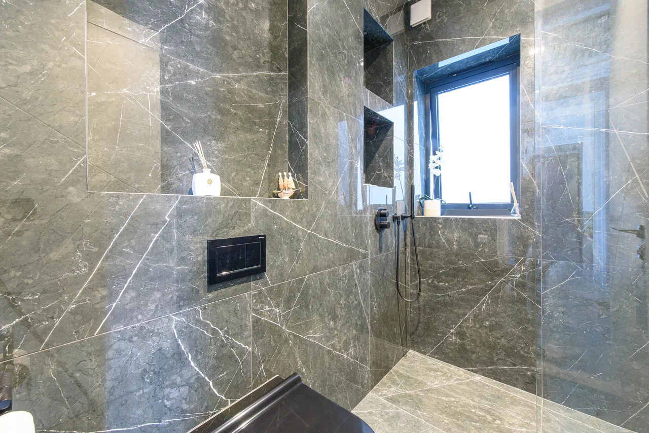 5 Elliot Road, London, photo 11