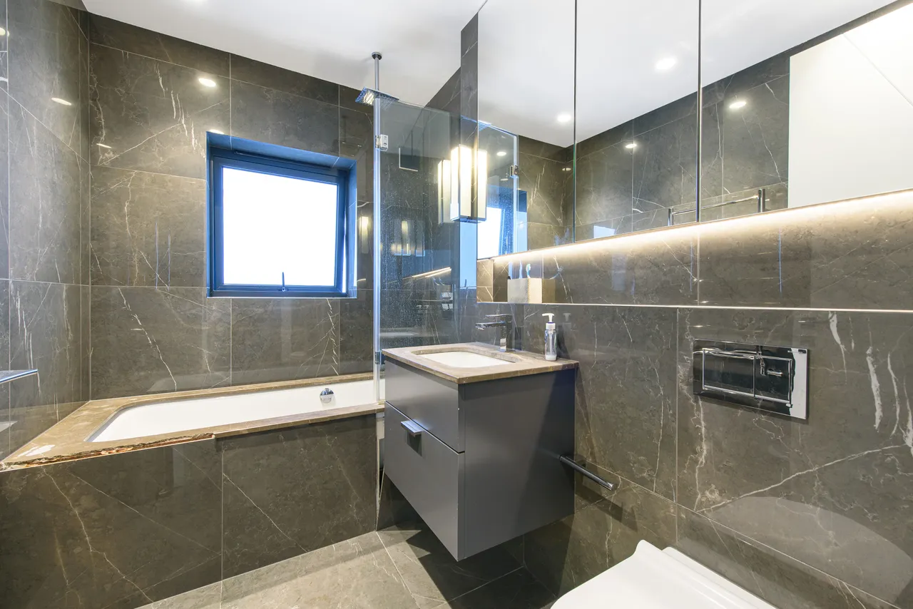 5 Elliot Road, London, photo 10