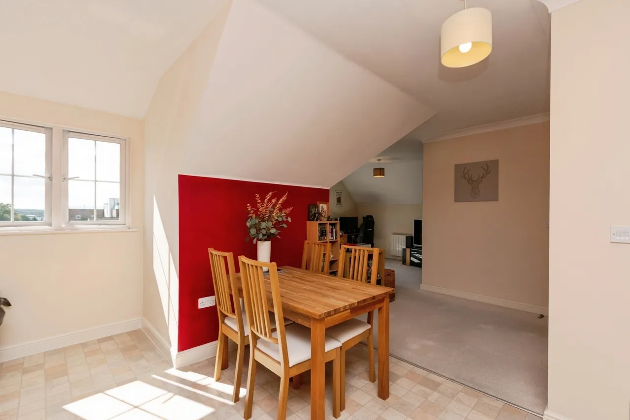 London Road, Camberley, GU15, photo 16