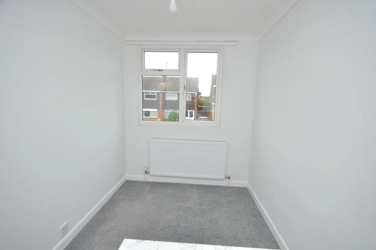 Braemar Close, Kettering, NN15, photo 10