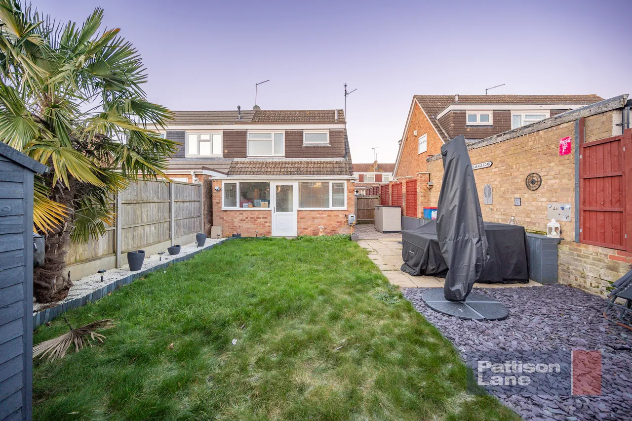 Braemar Close, Kettering, NN15, photo 2