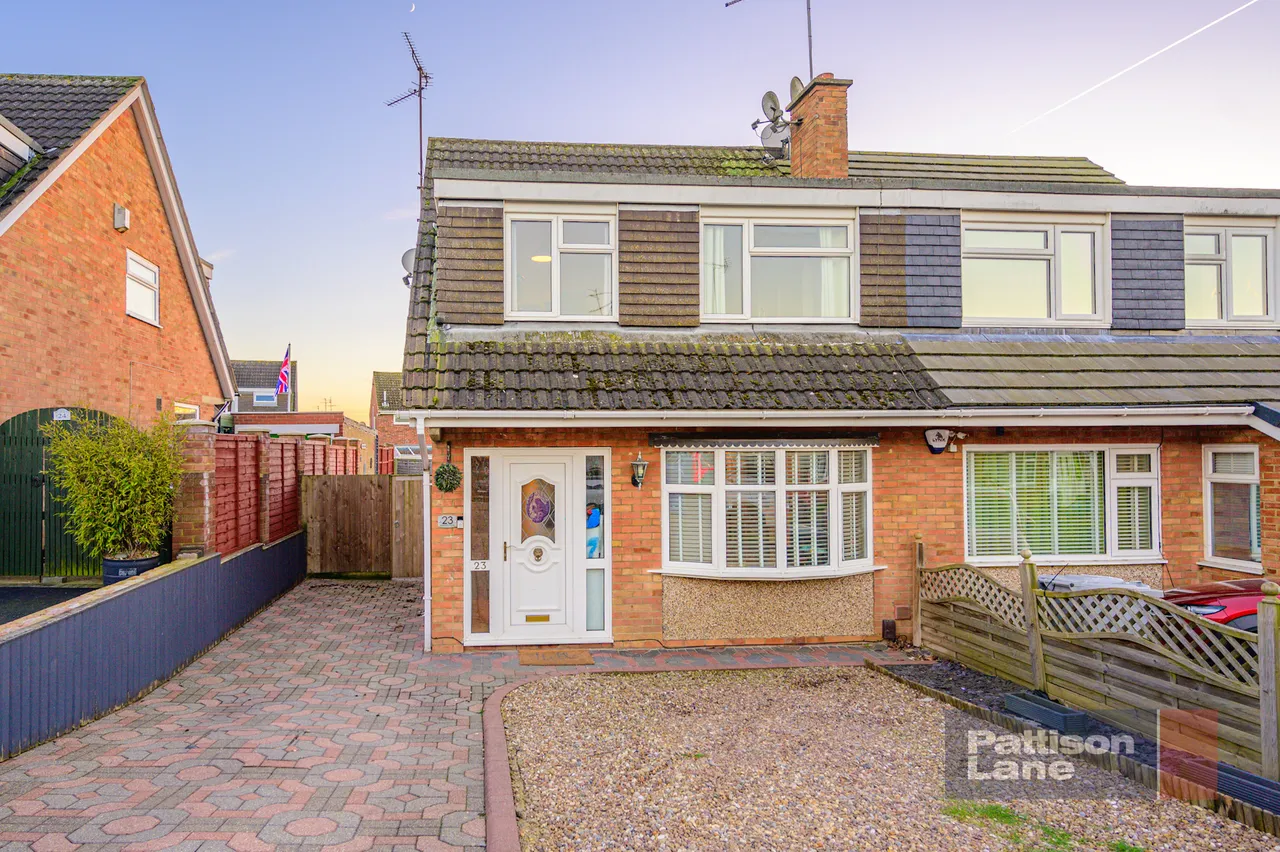 3 bed property to rent, Braemar Close, Kettering, NN15