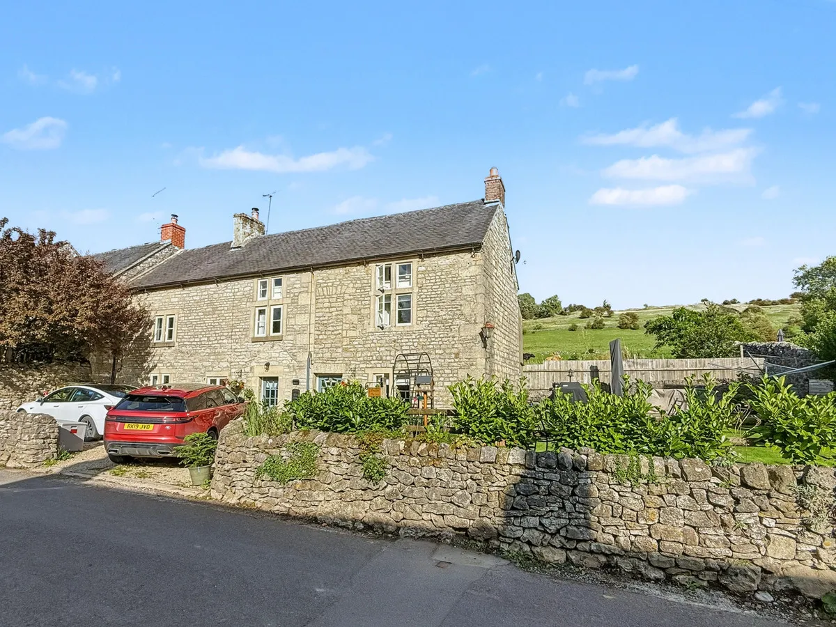 5 bed property for sale, Town Street, Brassington, DE4